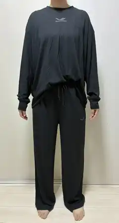 シックスパッドリカバリーウェア着用画像（女性）